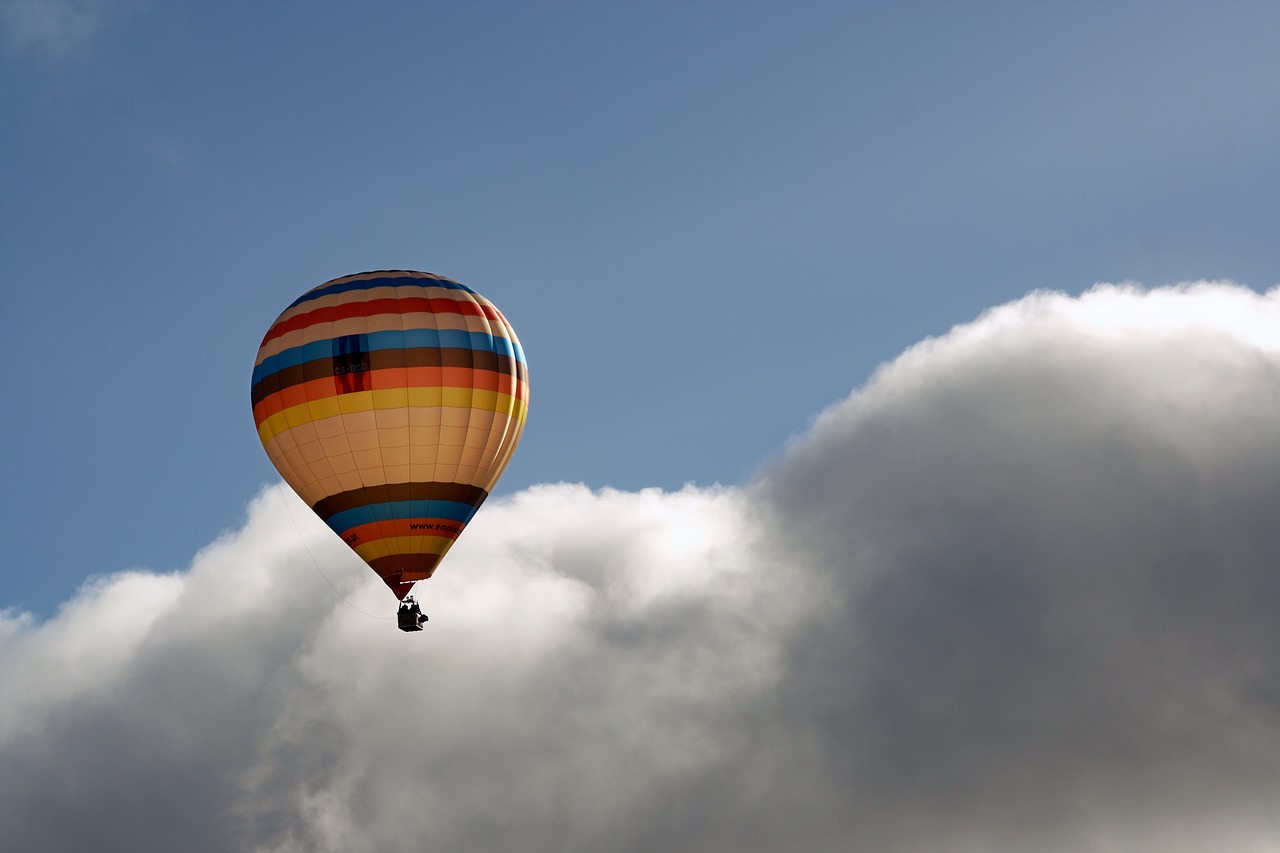 hot air baloon sky clouds free photo