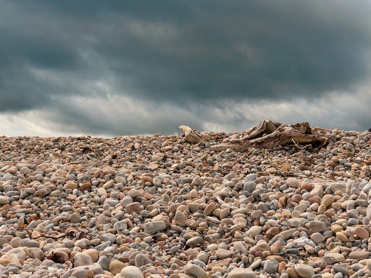 hot weather pebbles beach free photo