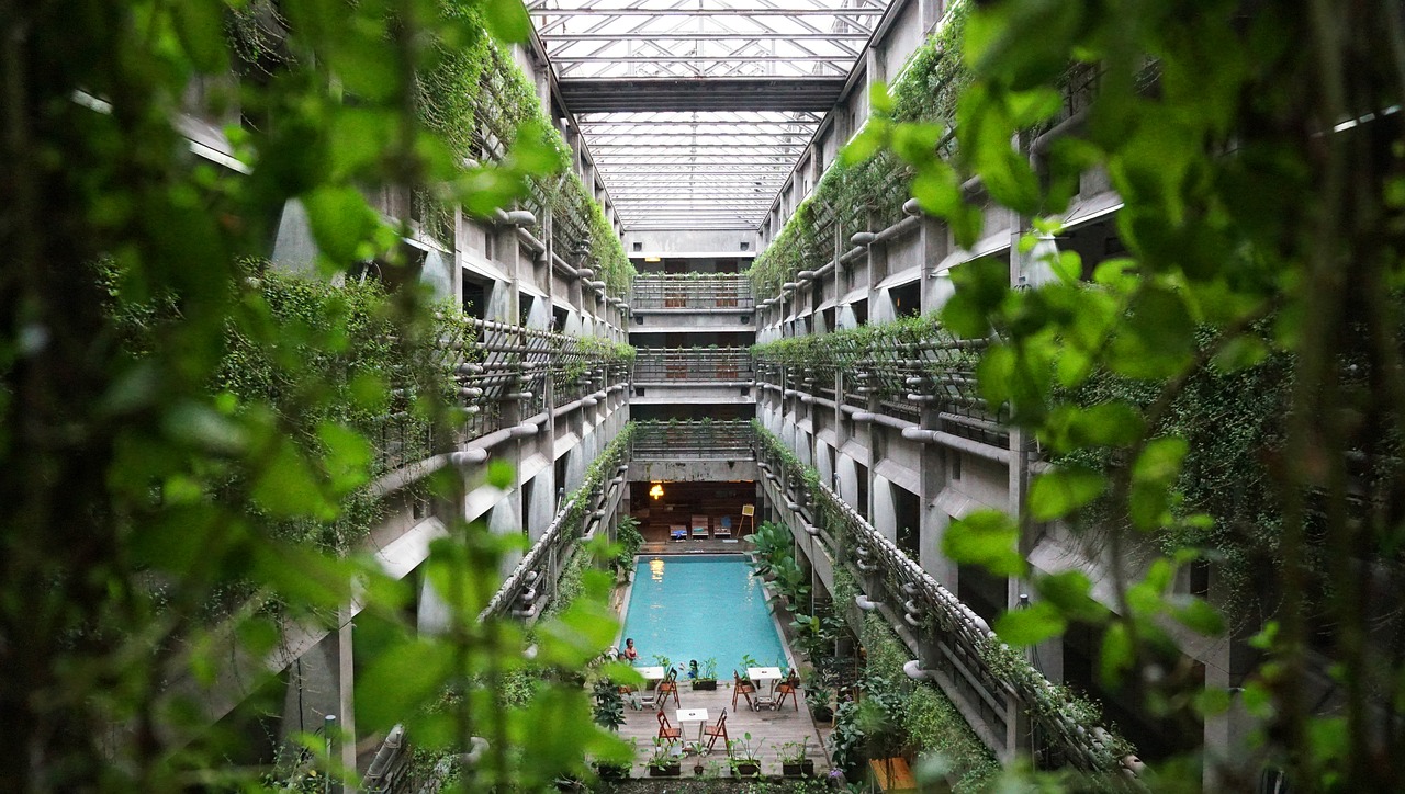 hotel architecture modern free photo