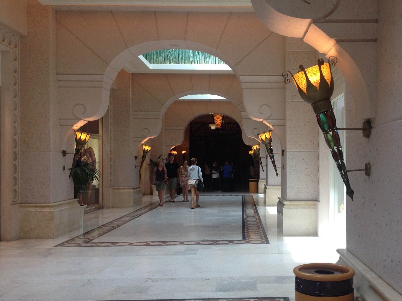 hotel lobby dubai free photo