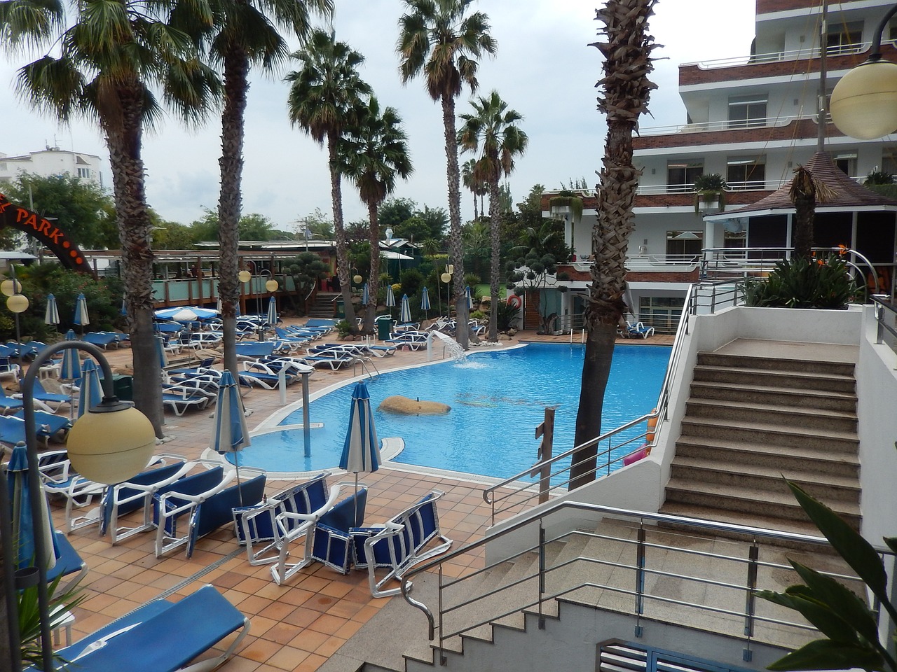 hotel holiday spain free photo