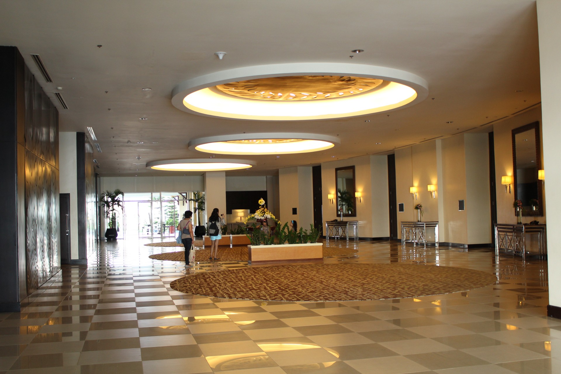 hotel lobby lobby lights free photo