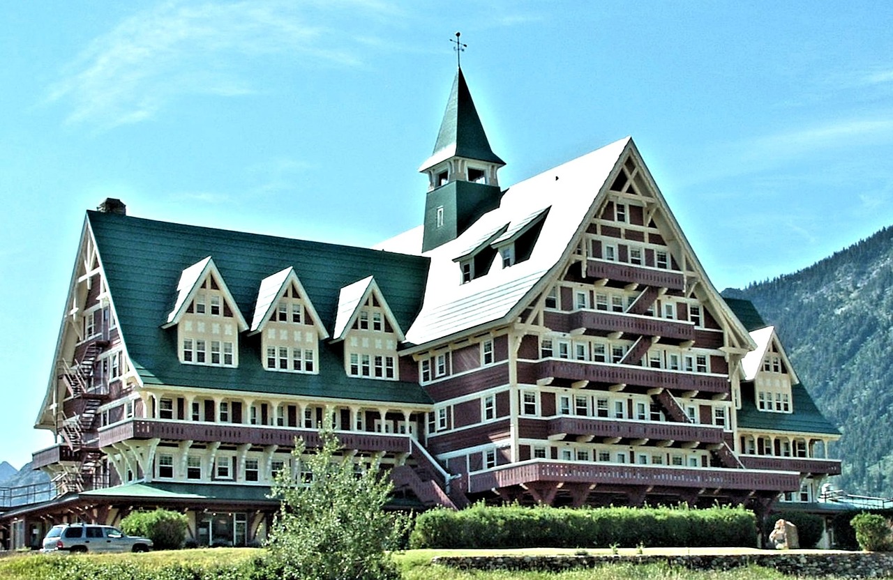 hotel prince of wales building architecture alberta rocky mountains free photo