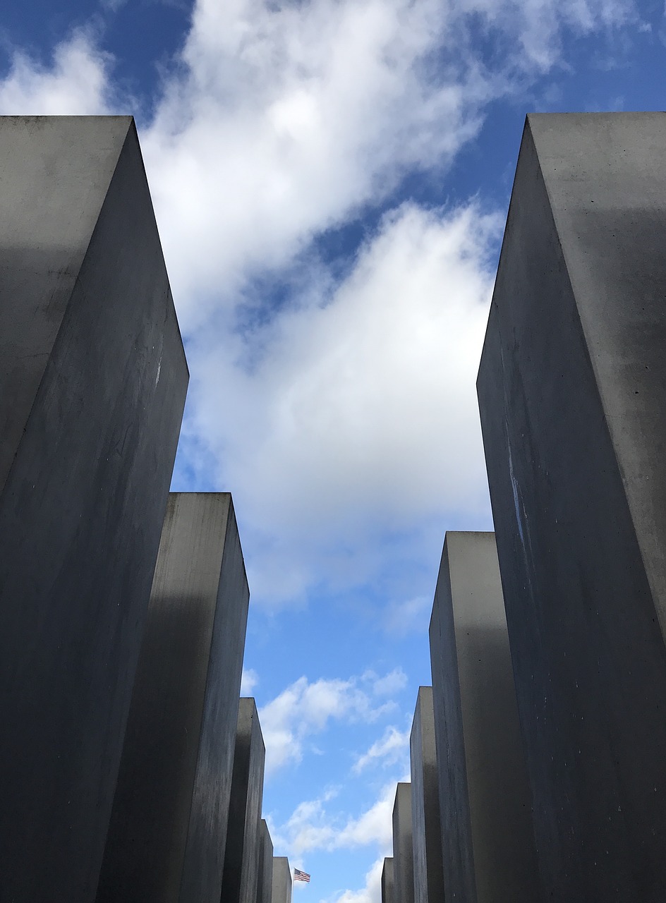 hotels in berlin  monument  holocaust free photo