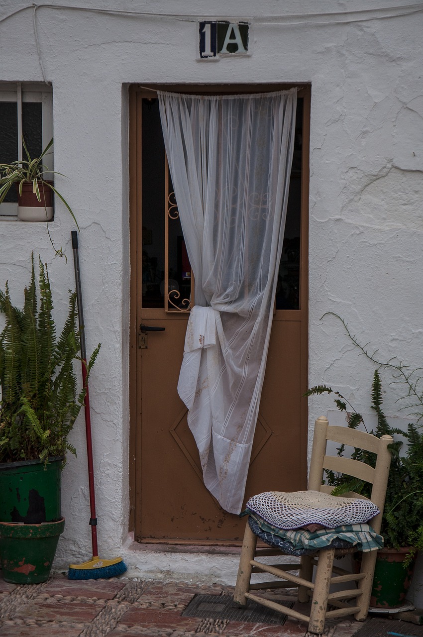 house door rustic free photo