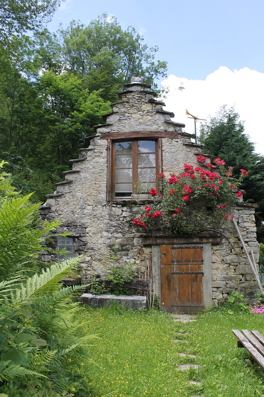 house flowers architecture free photo