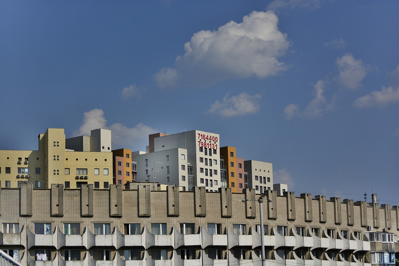 house structure building sky free photo