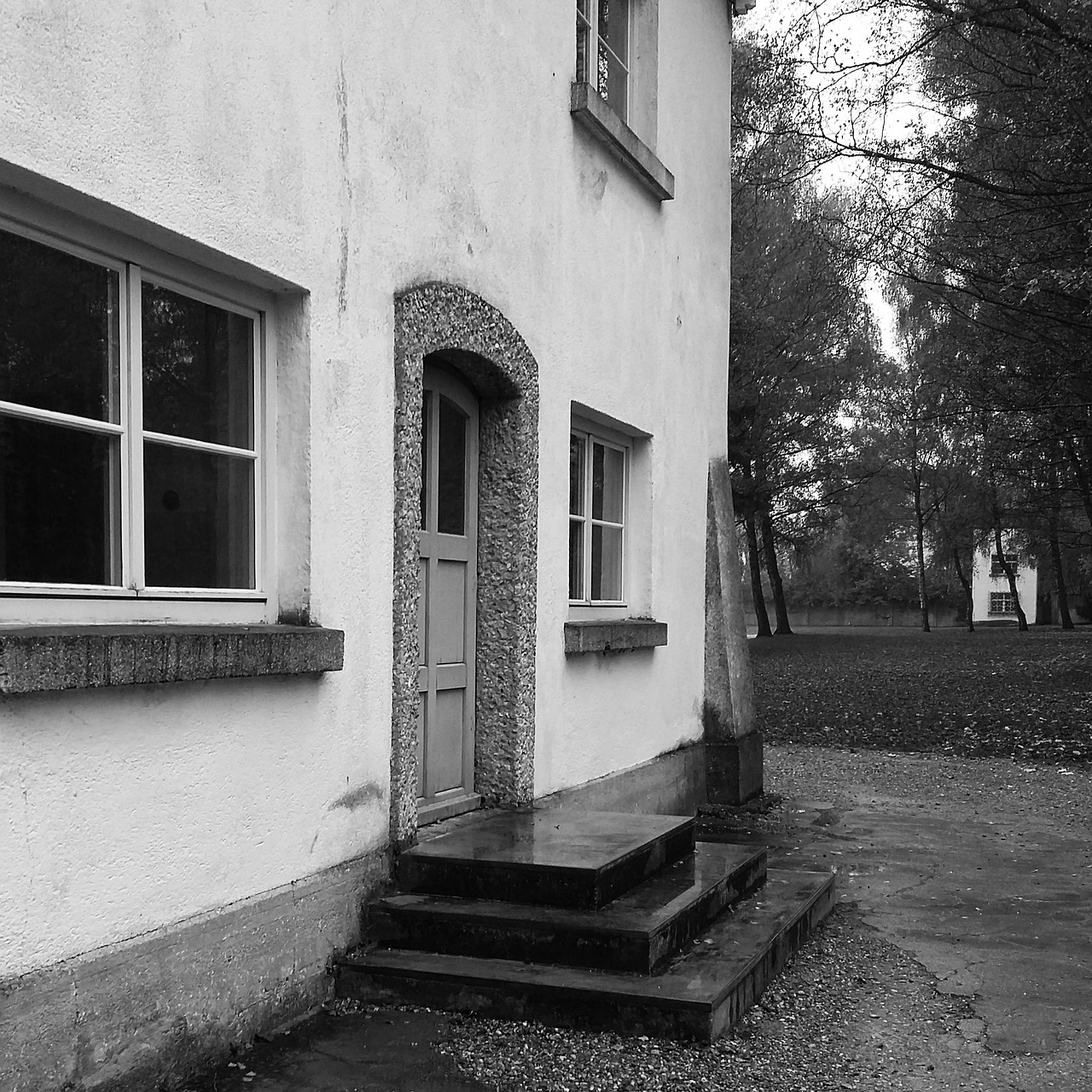 house dachau concentration camp free photo