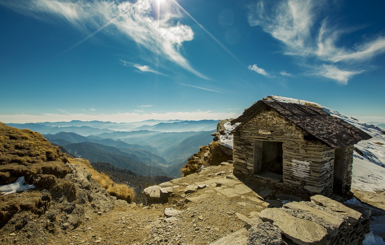 house mountain range mountains free photo