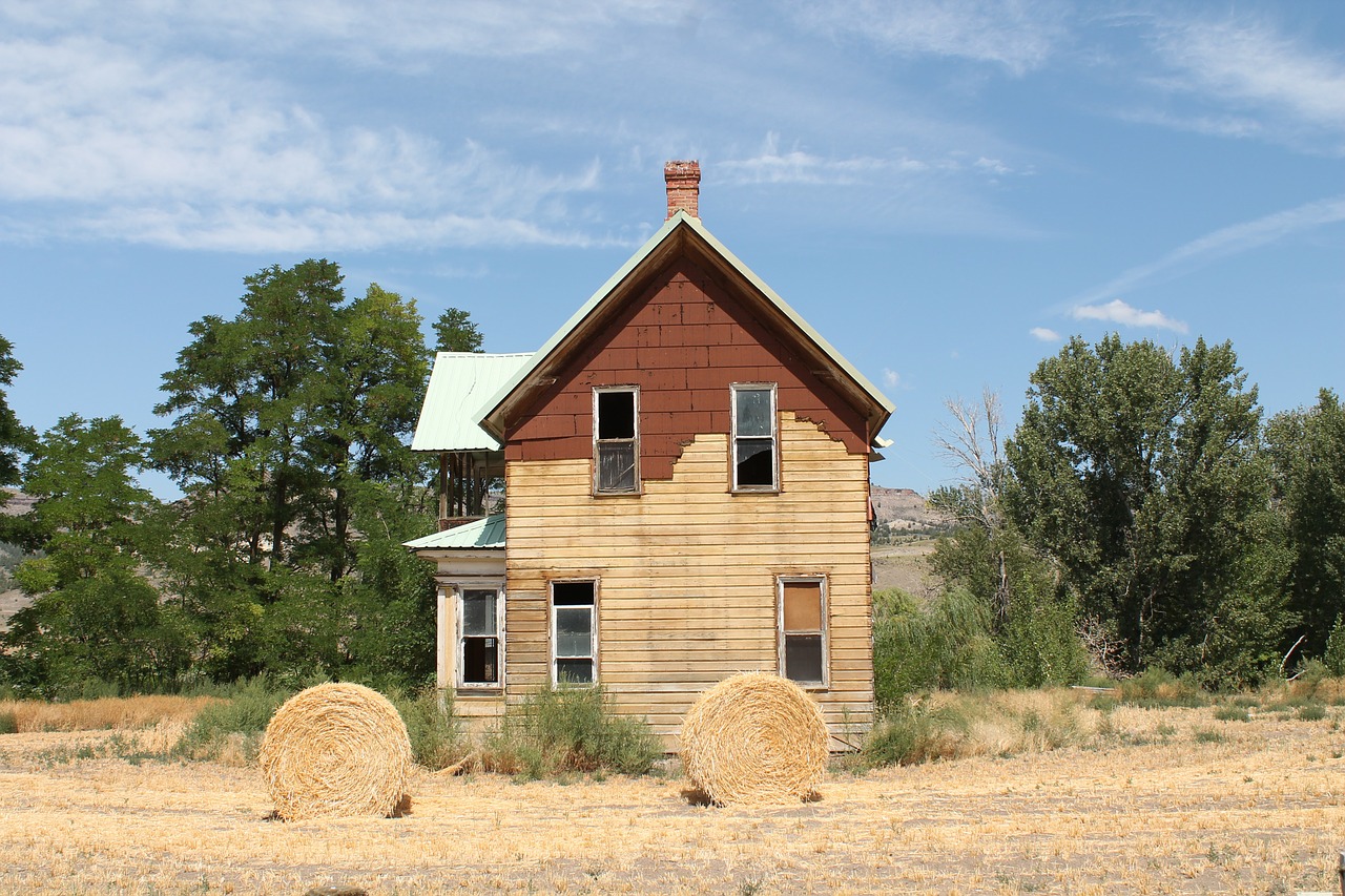 house old hay free photo