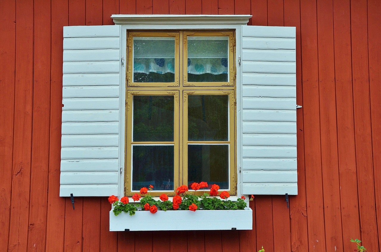 house wooden home free photo