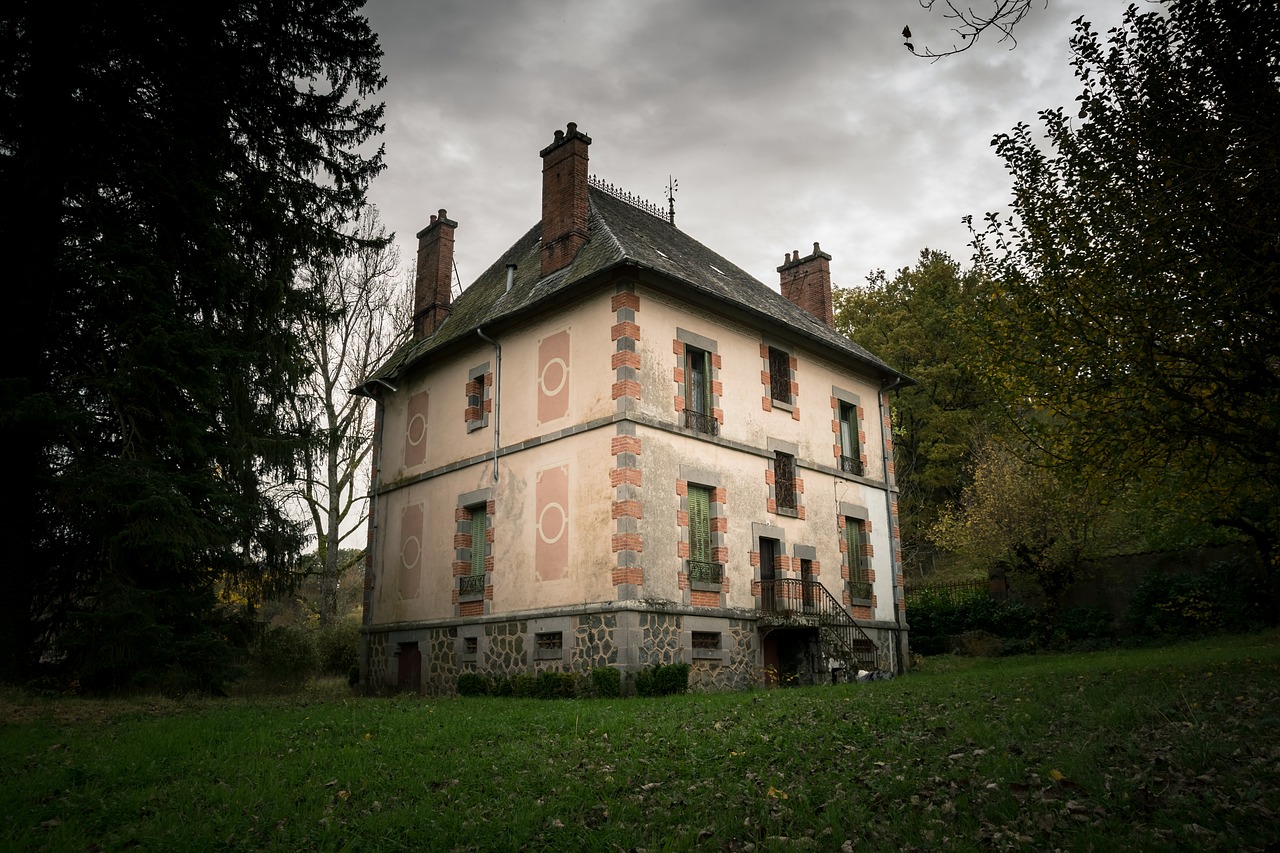 house former urbex free photo