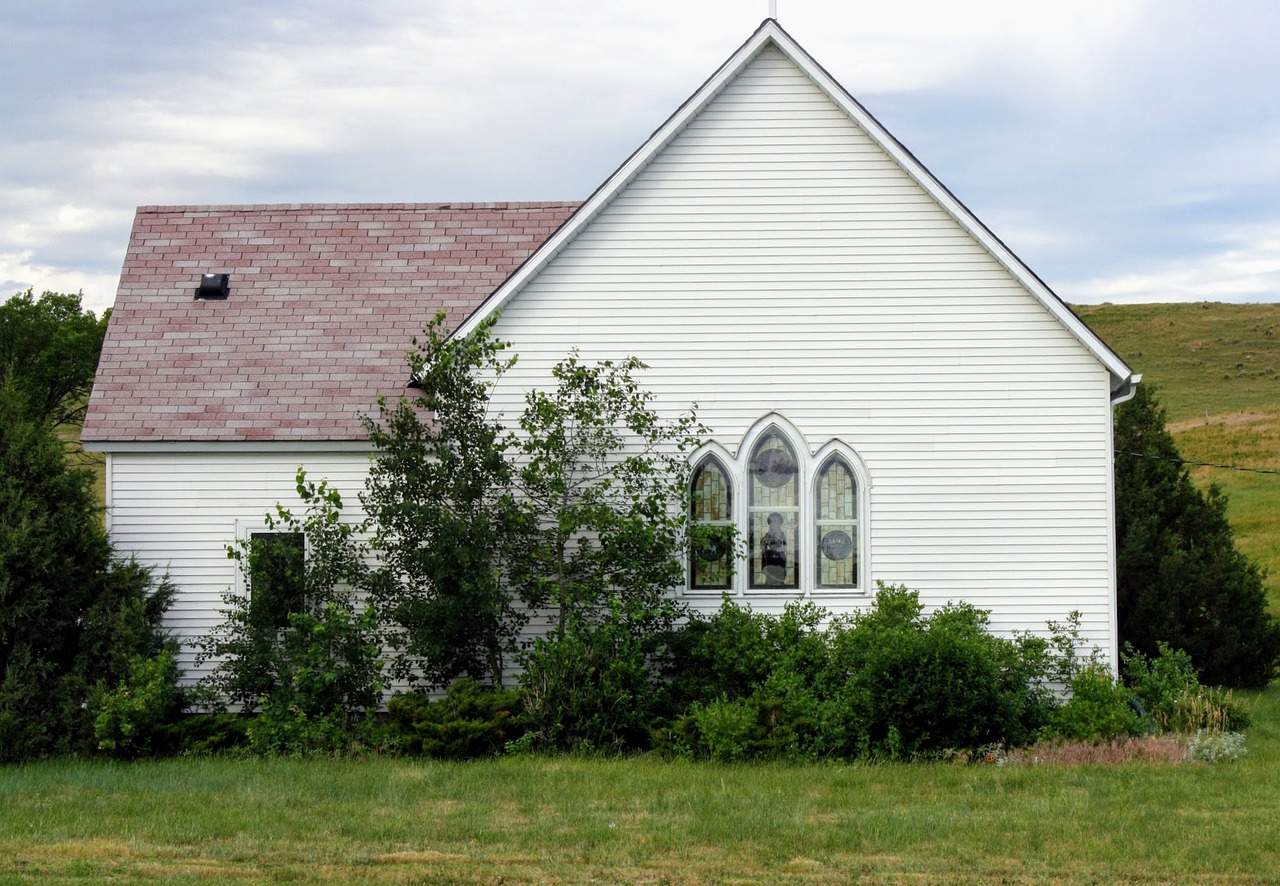 house architecture church free photo