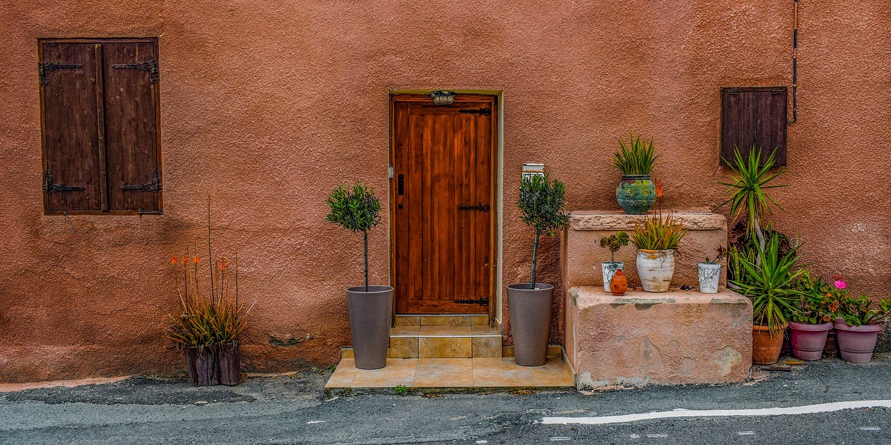 house architecture traditional free photo