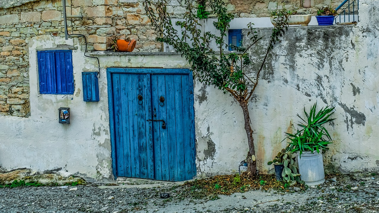 house door architecture free photo