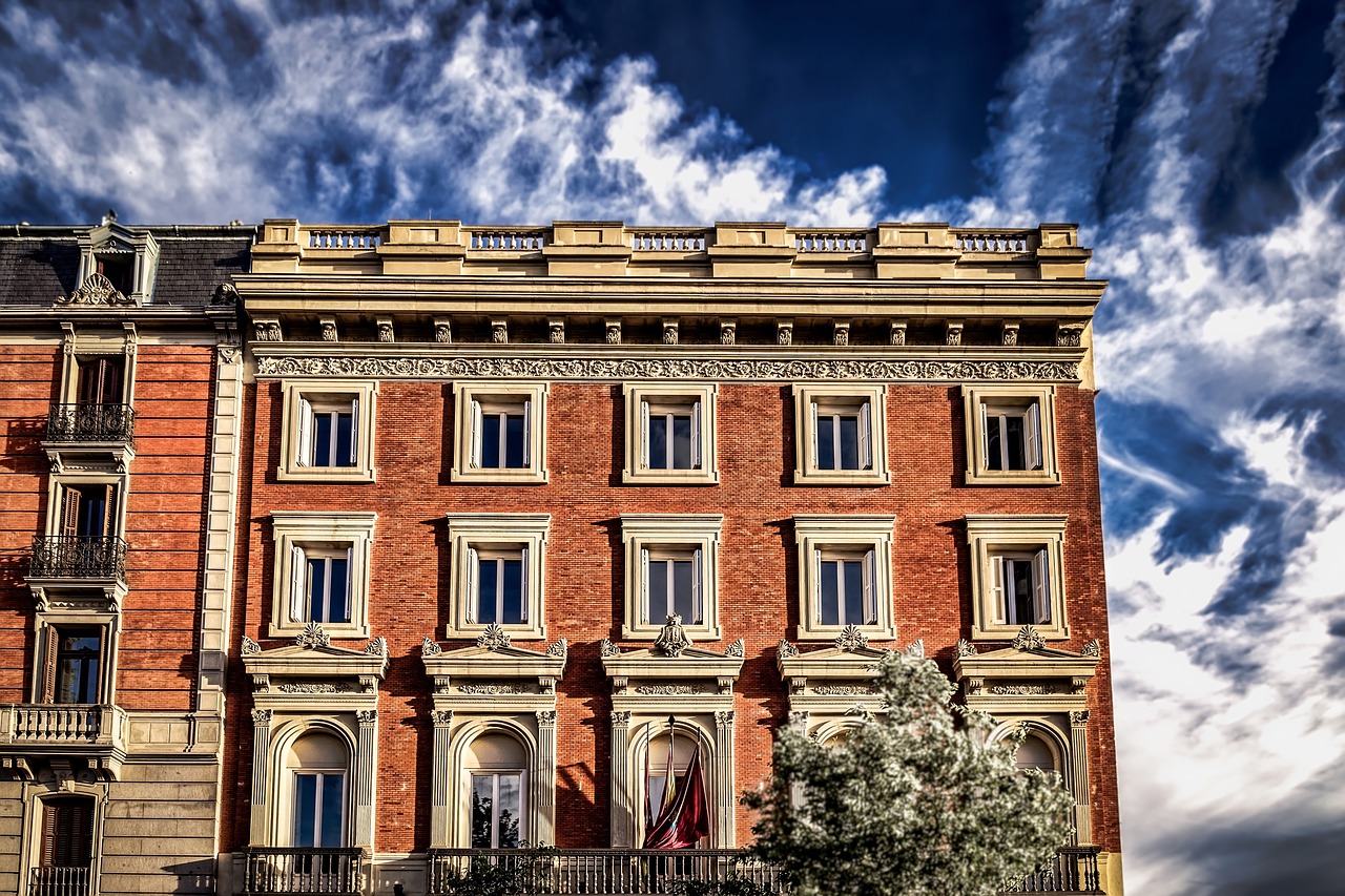 house  facade  blue free photo