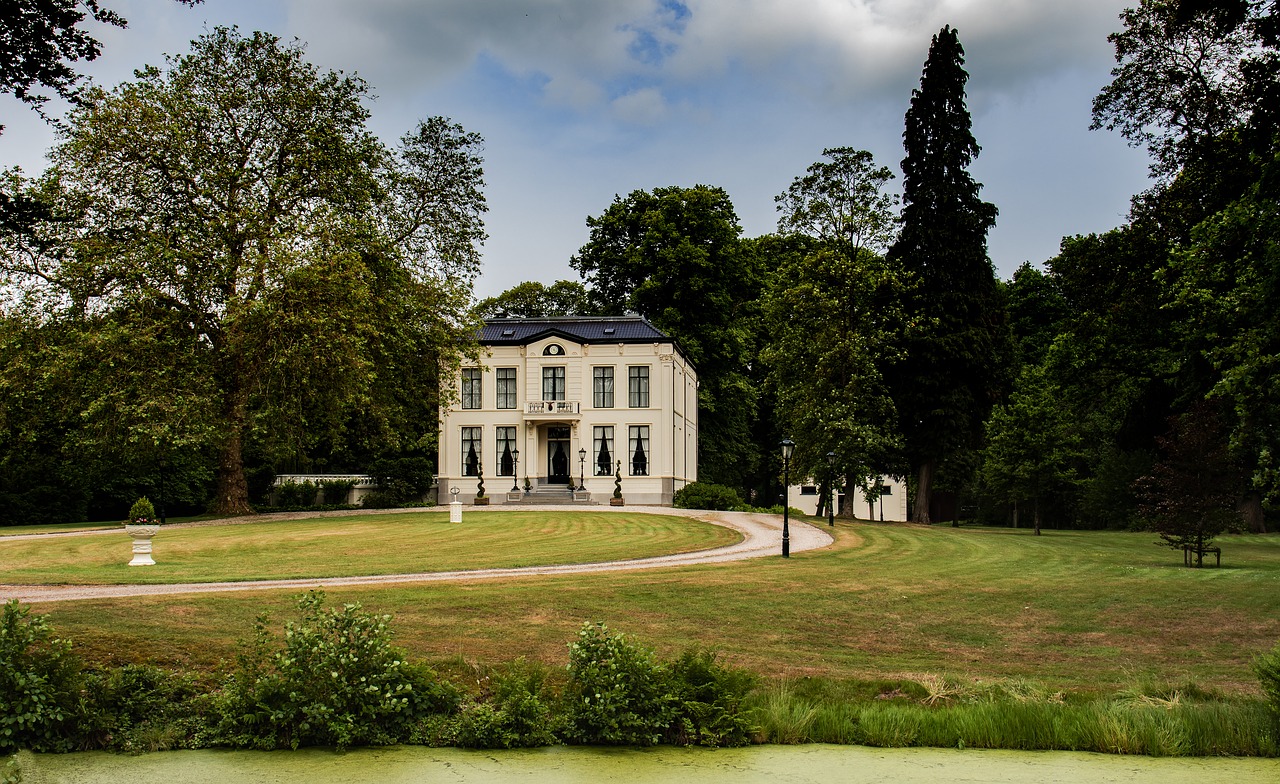 house  landscape  green free photo