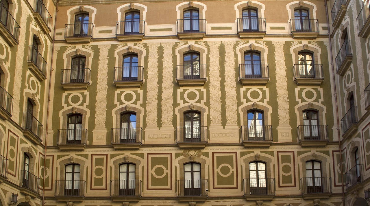 house  facade  windows free photo