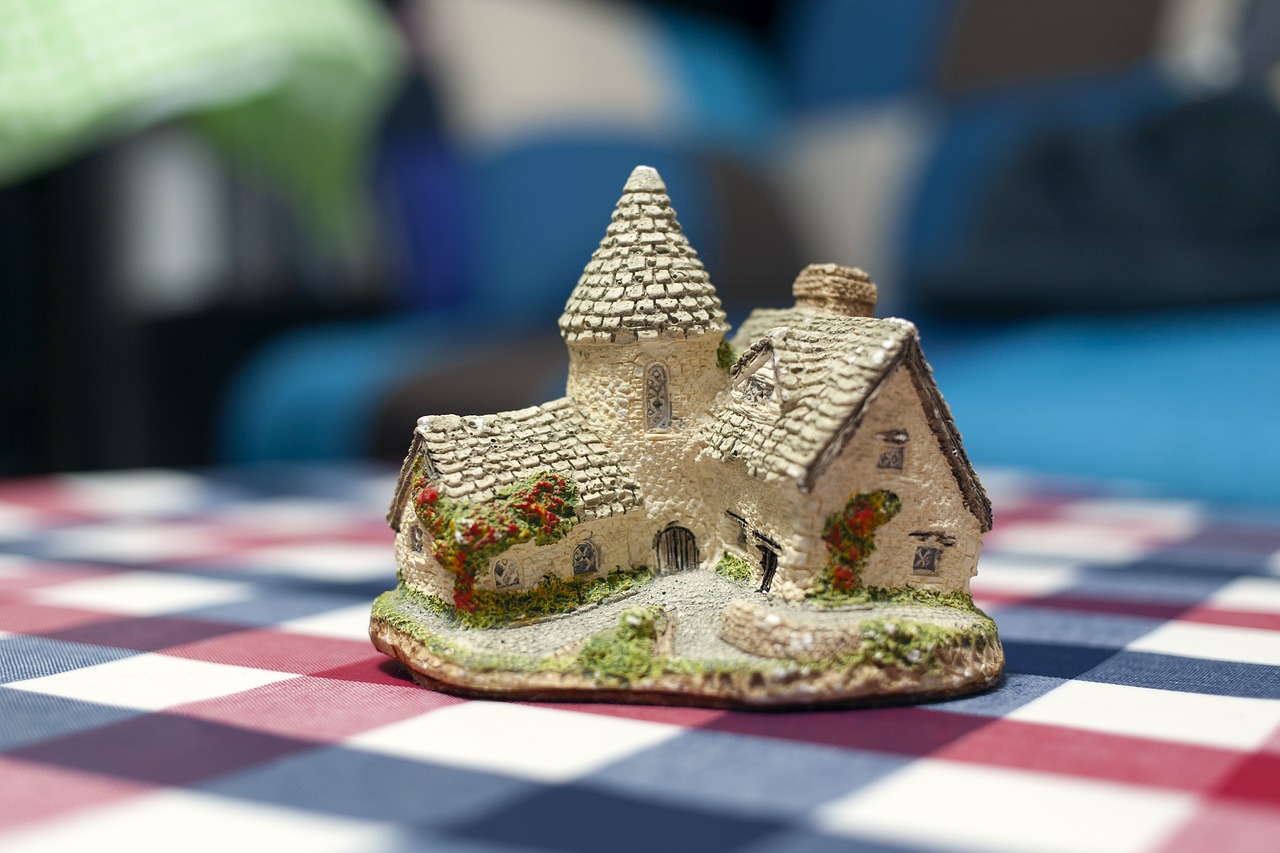 house  small  miniature free photo