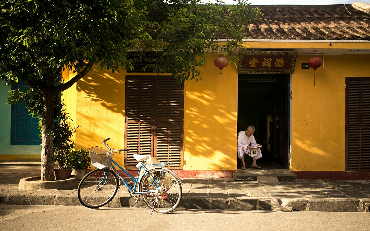 house home bicycle free photo