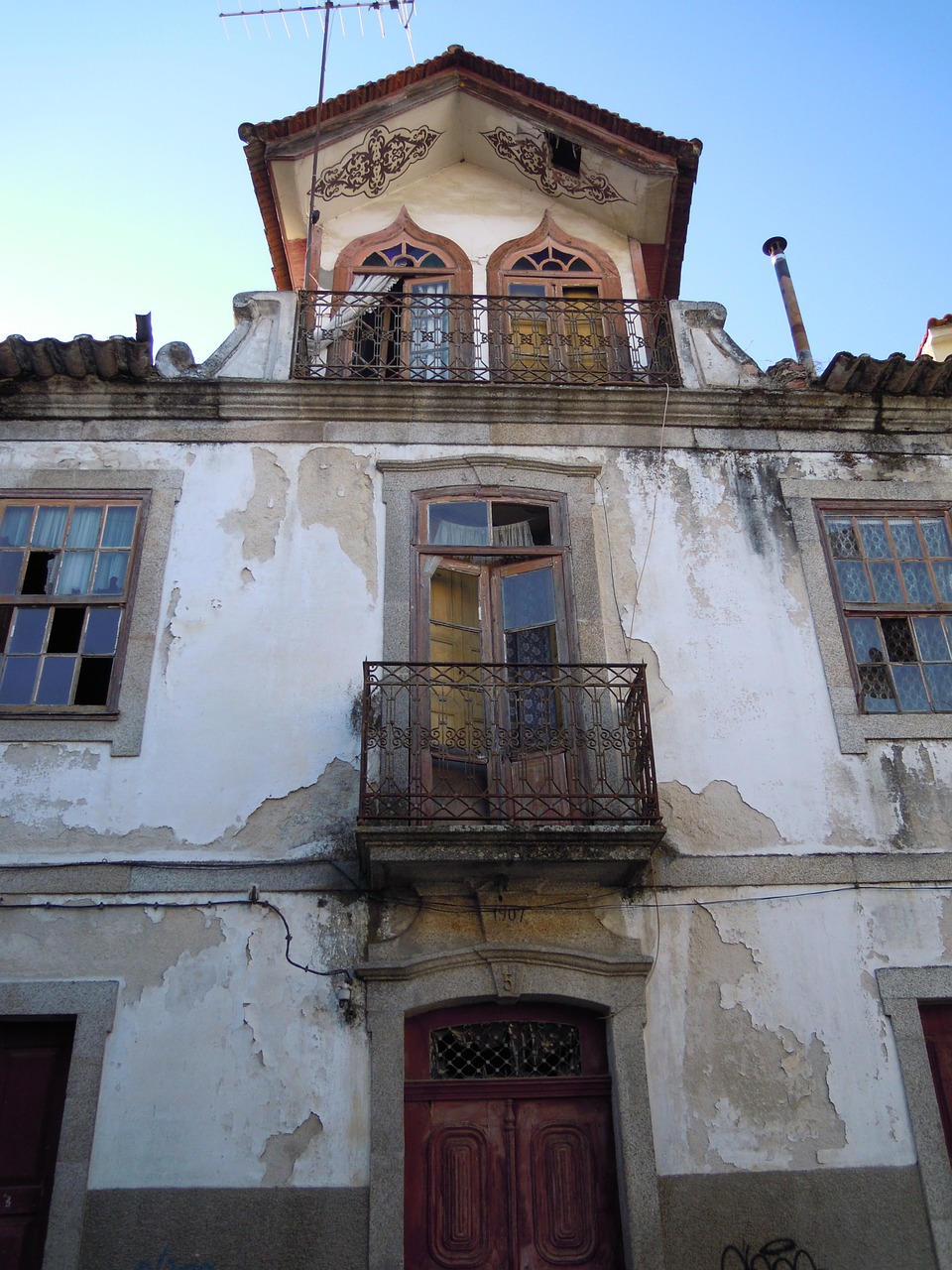 house architecture portugal free photo