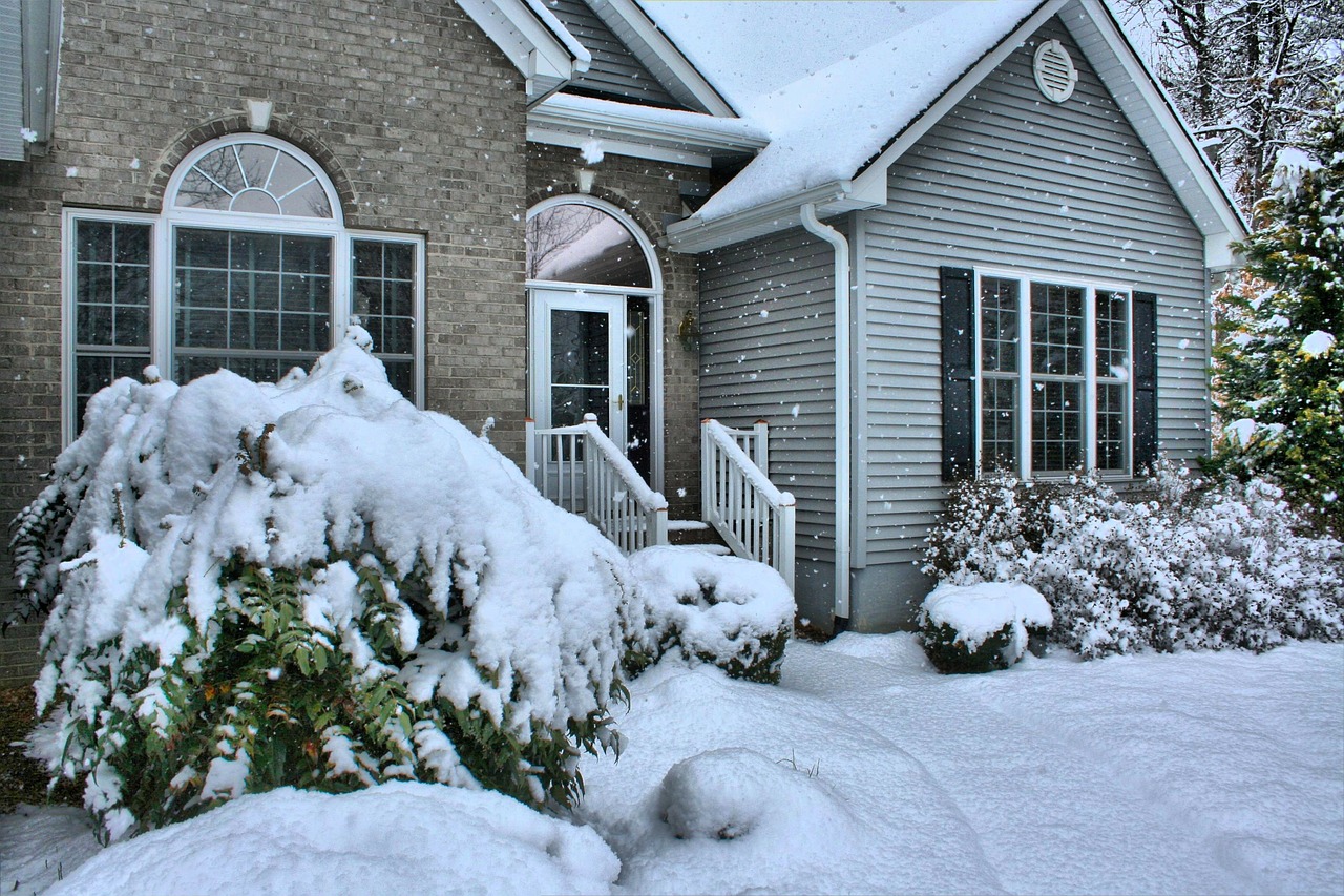 house snowfall winter free photo