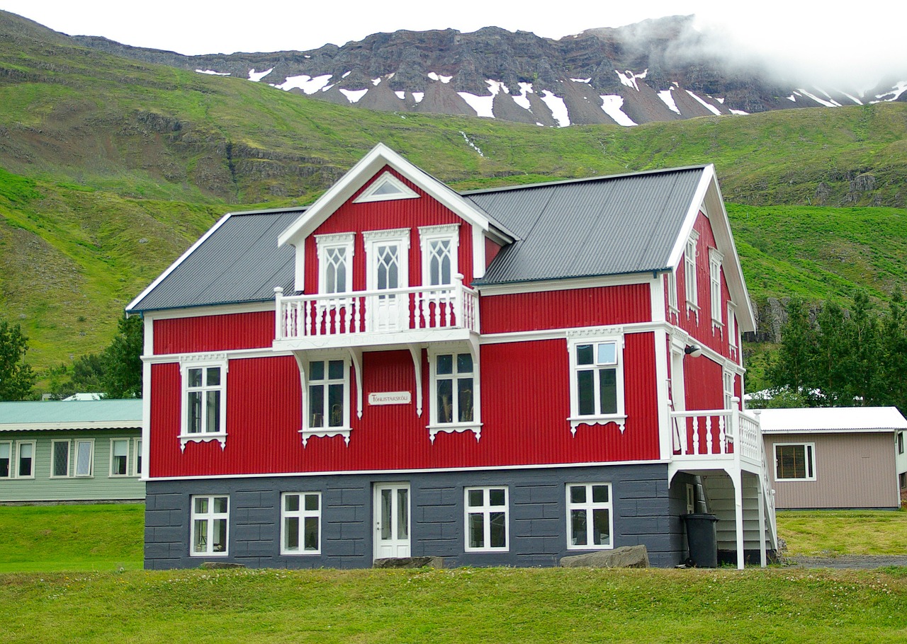 house iceland seyðisfjörður free photo