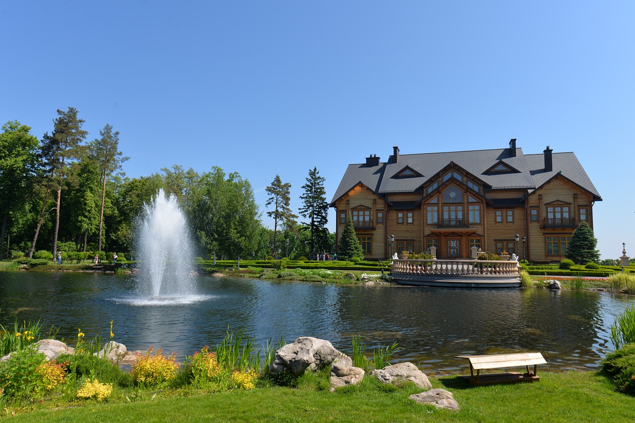 house pond fountain free photo