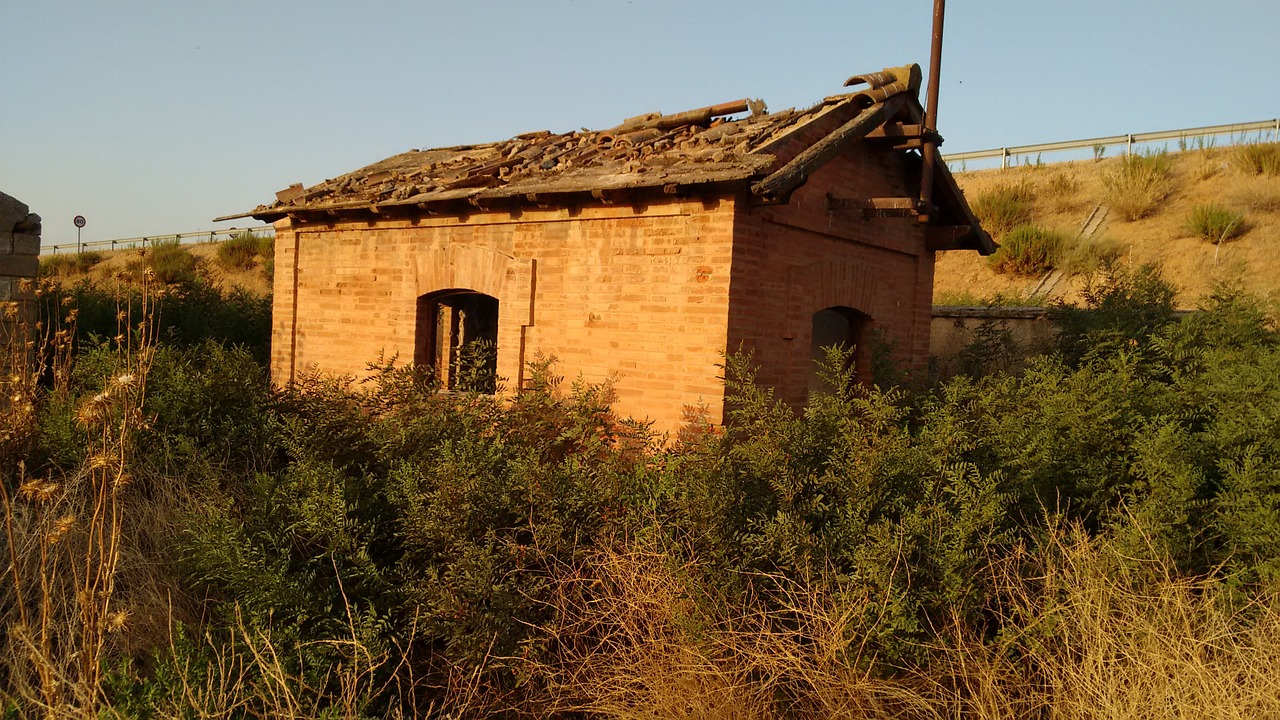 house abandoned old house free photo