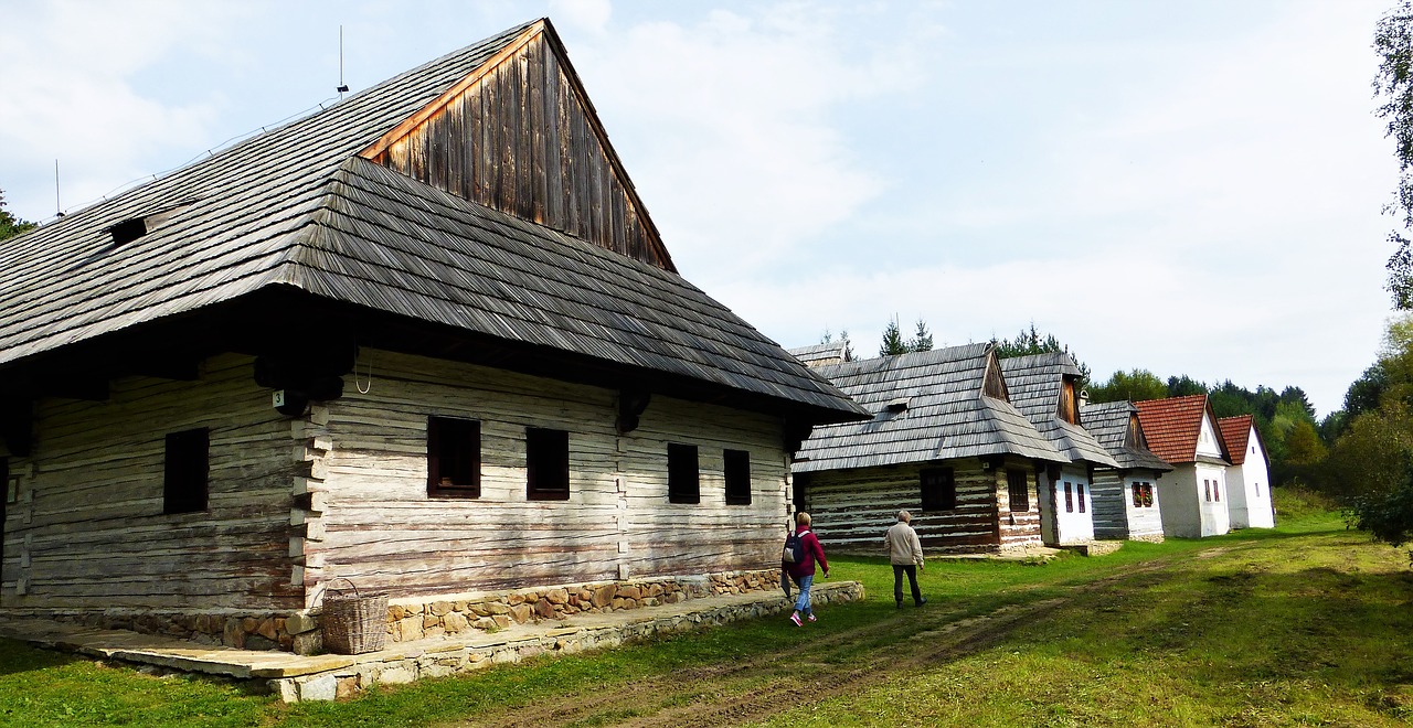 house architecture wood roof free photo