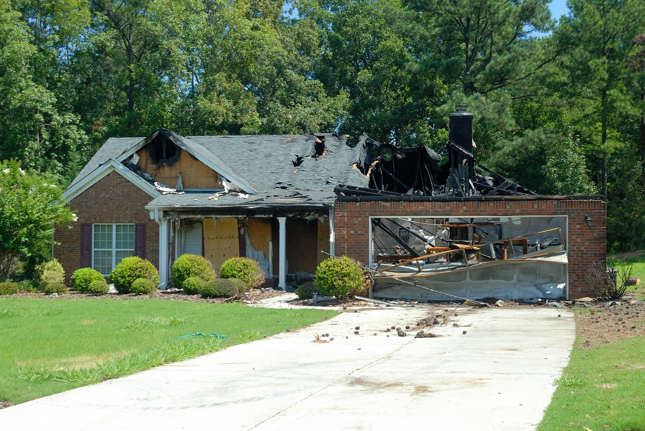 house fire home destruction free photo