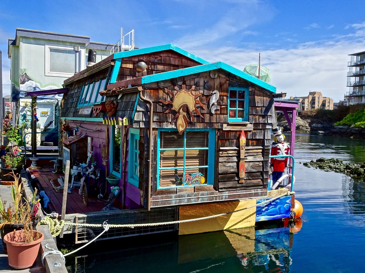 houseboat victoria house free photo