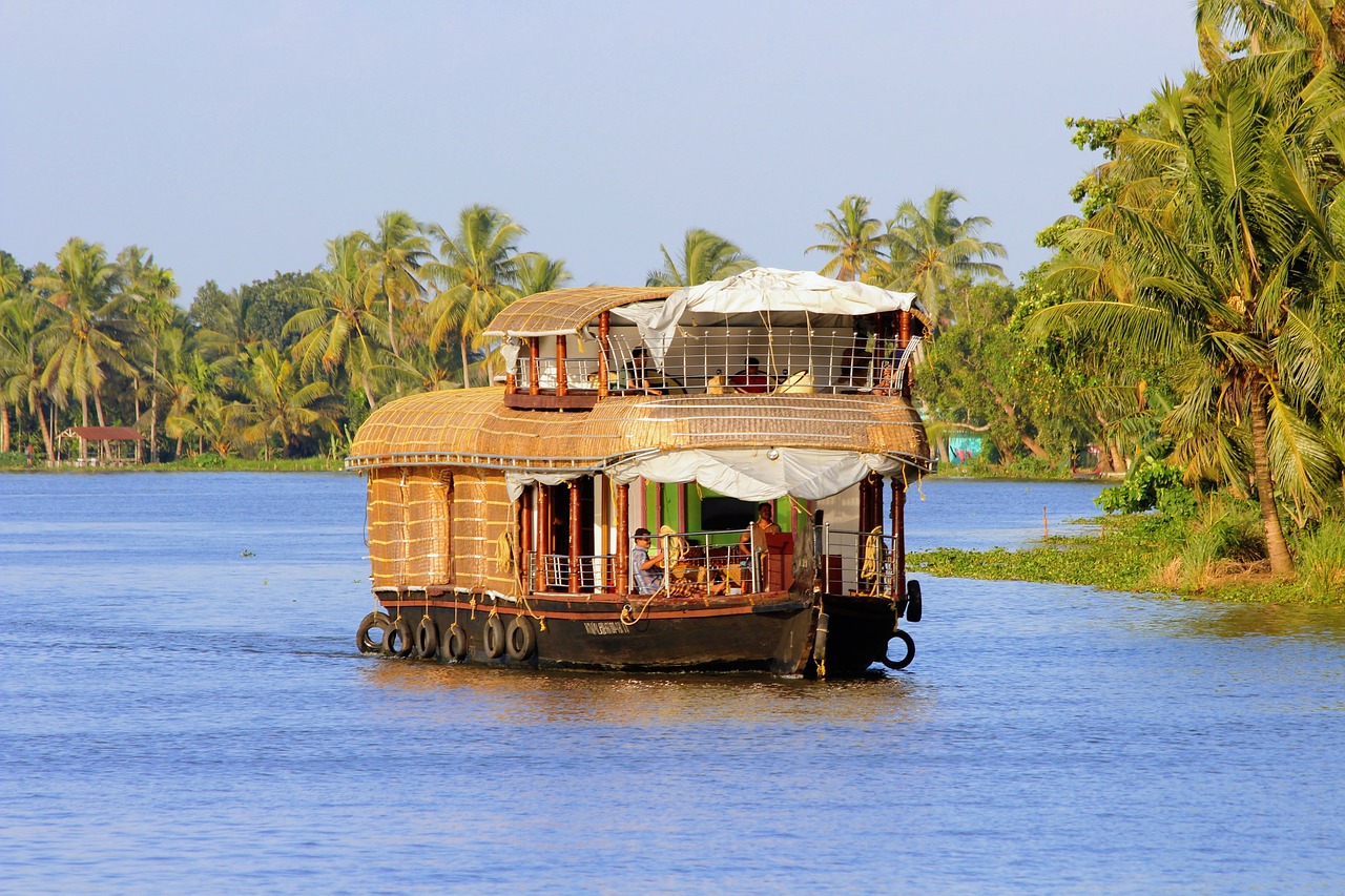 houseboat kerala alleppey houseboat boa free photo