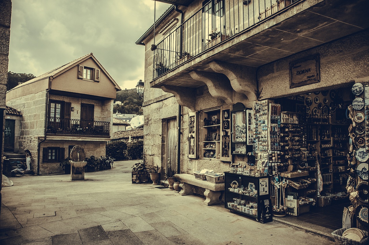 houses streets city free photo