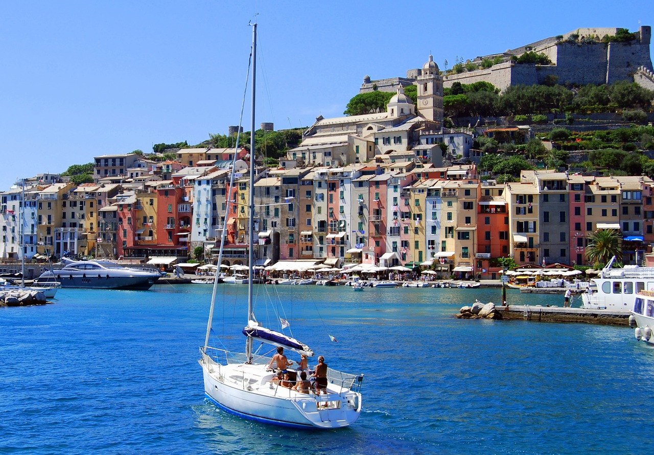 houses colors boat free photo