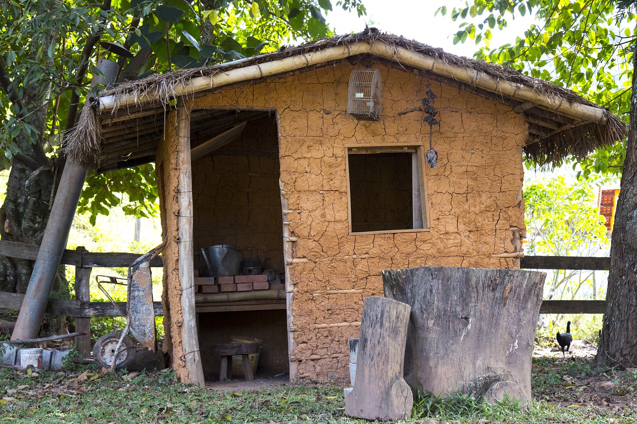 hovel nature house free photo