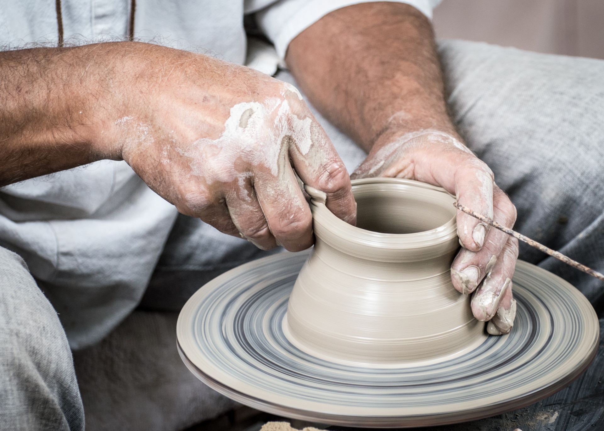 potter pottery clay free photo