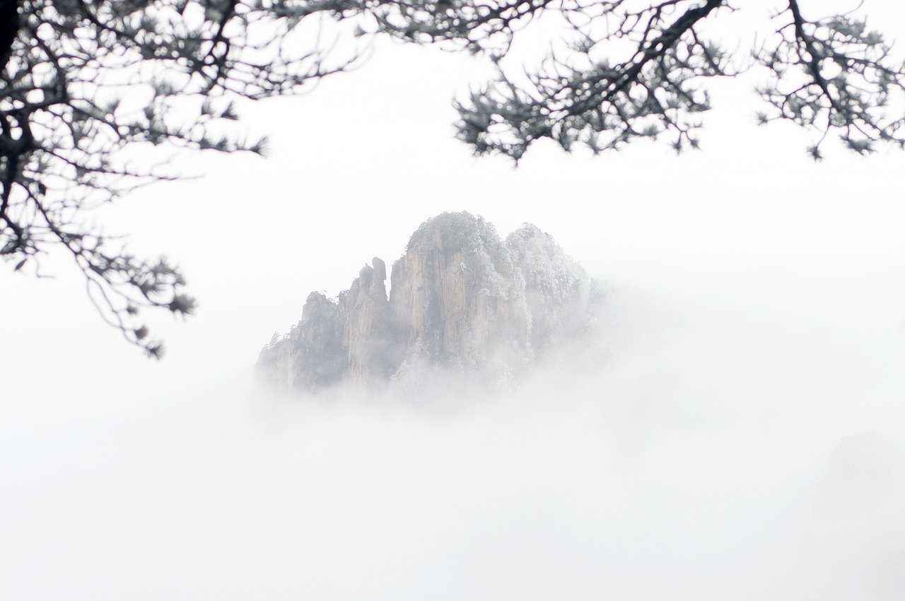 huangshan winter mountains free photo