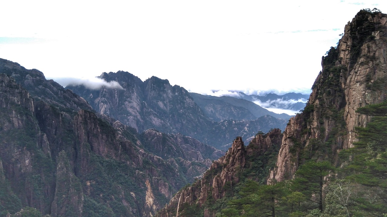 huangshan the scenery cloud free photo