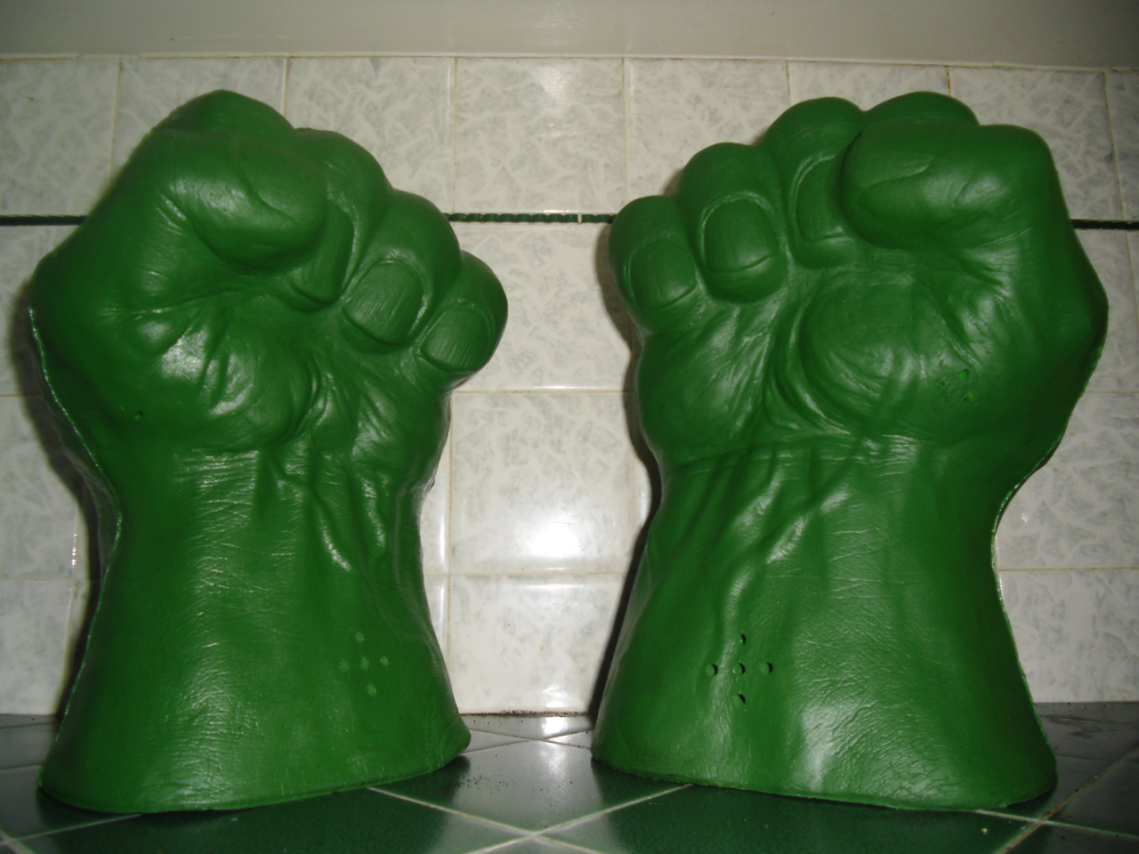 hulk green fist free photo