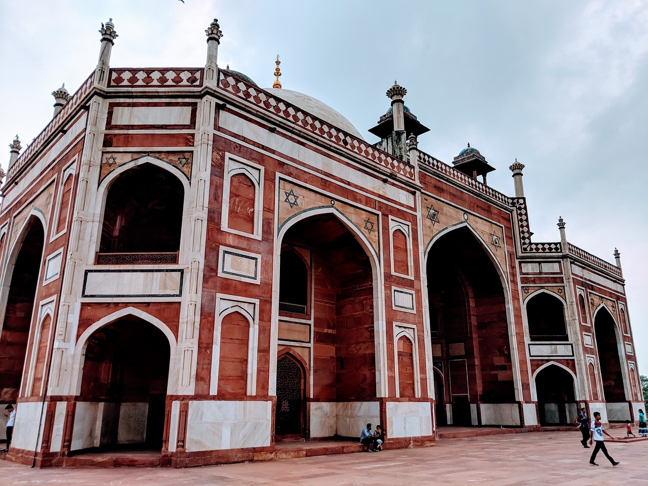 humayun's tomb  humayun tomb  indian heritage free photo