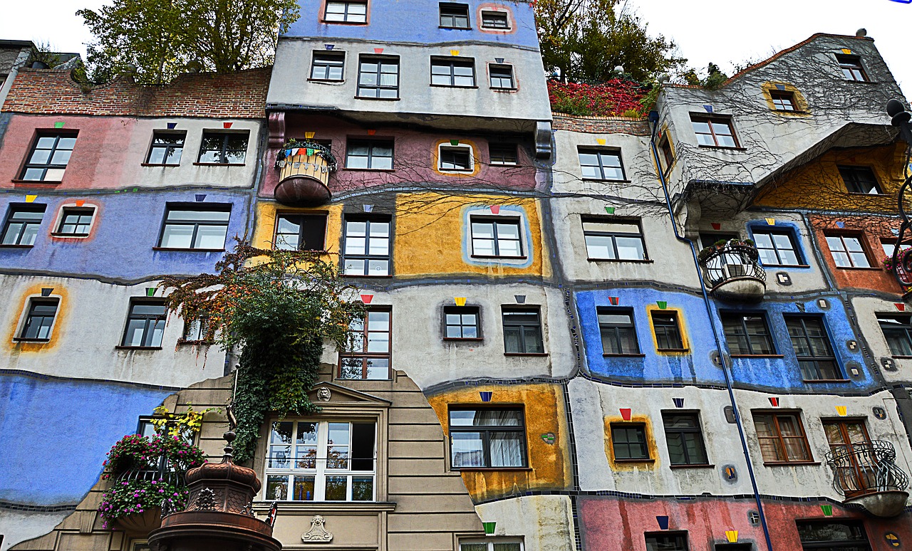 hundred-water house-vienna colorful bowever free photo