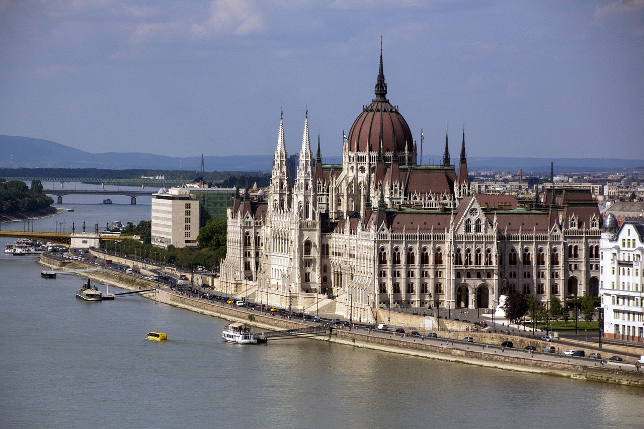 hungary budapest parliament free photo