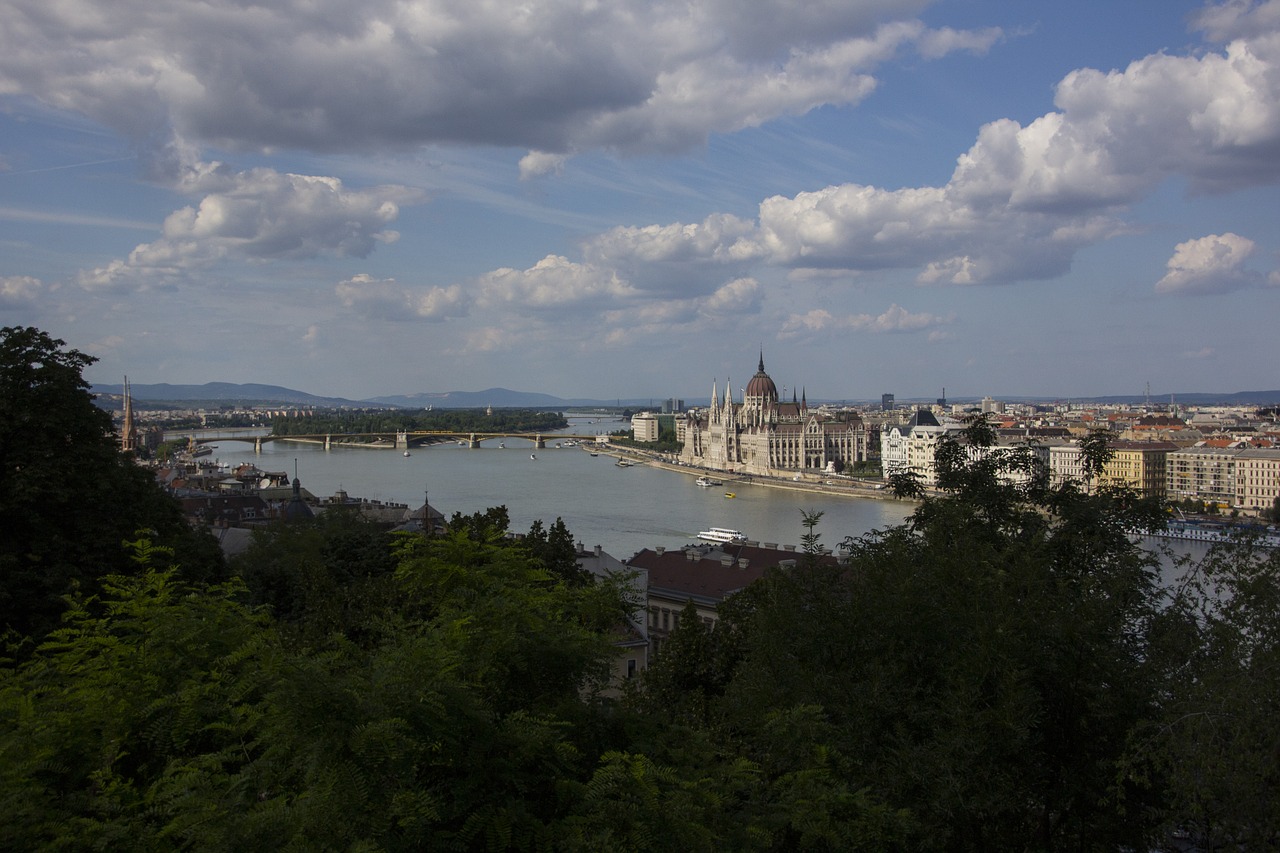 hungary budapest parliament free photo