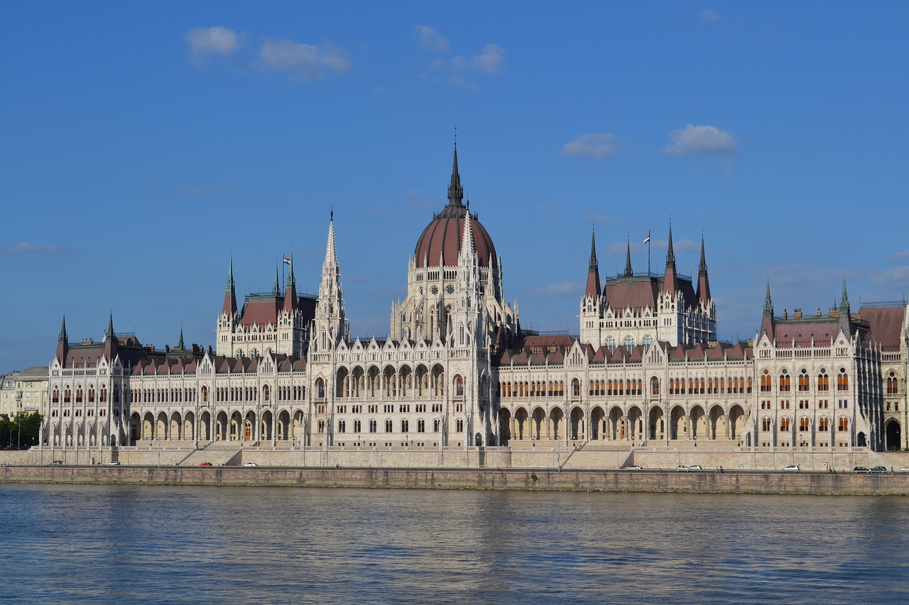 hungary  budapest  hungarian free photo