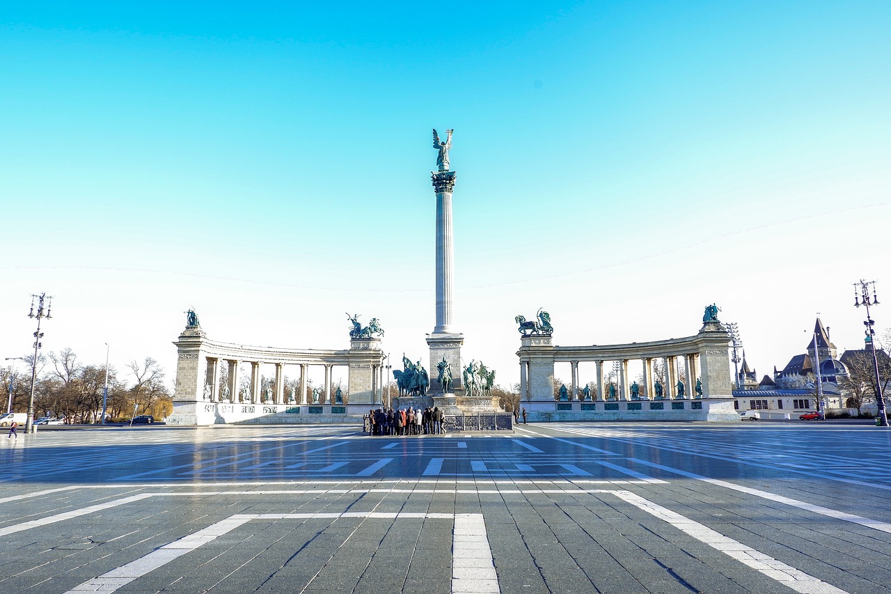 hungary  budapest  architecture free photo