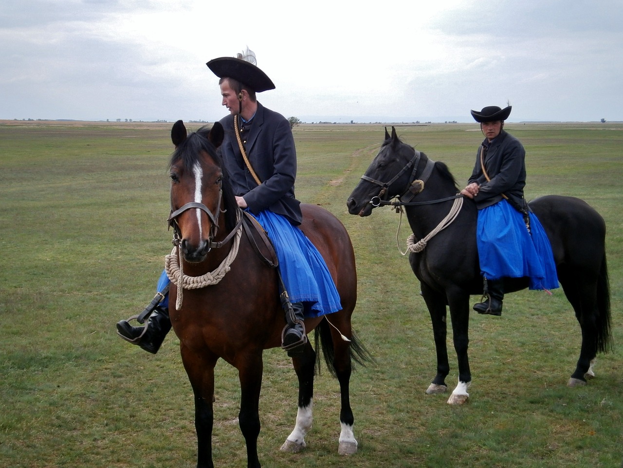 hungary puszta riders free photo