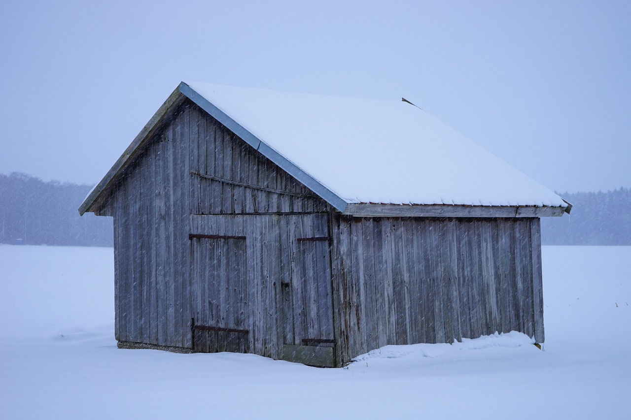 hut snow log cabin free photo