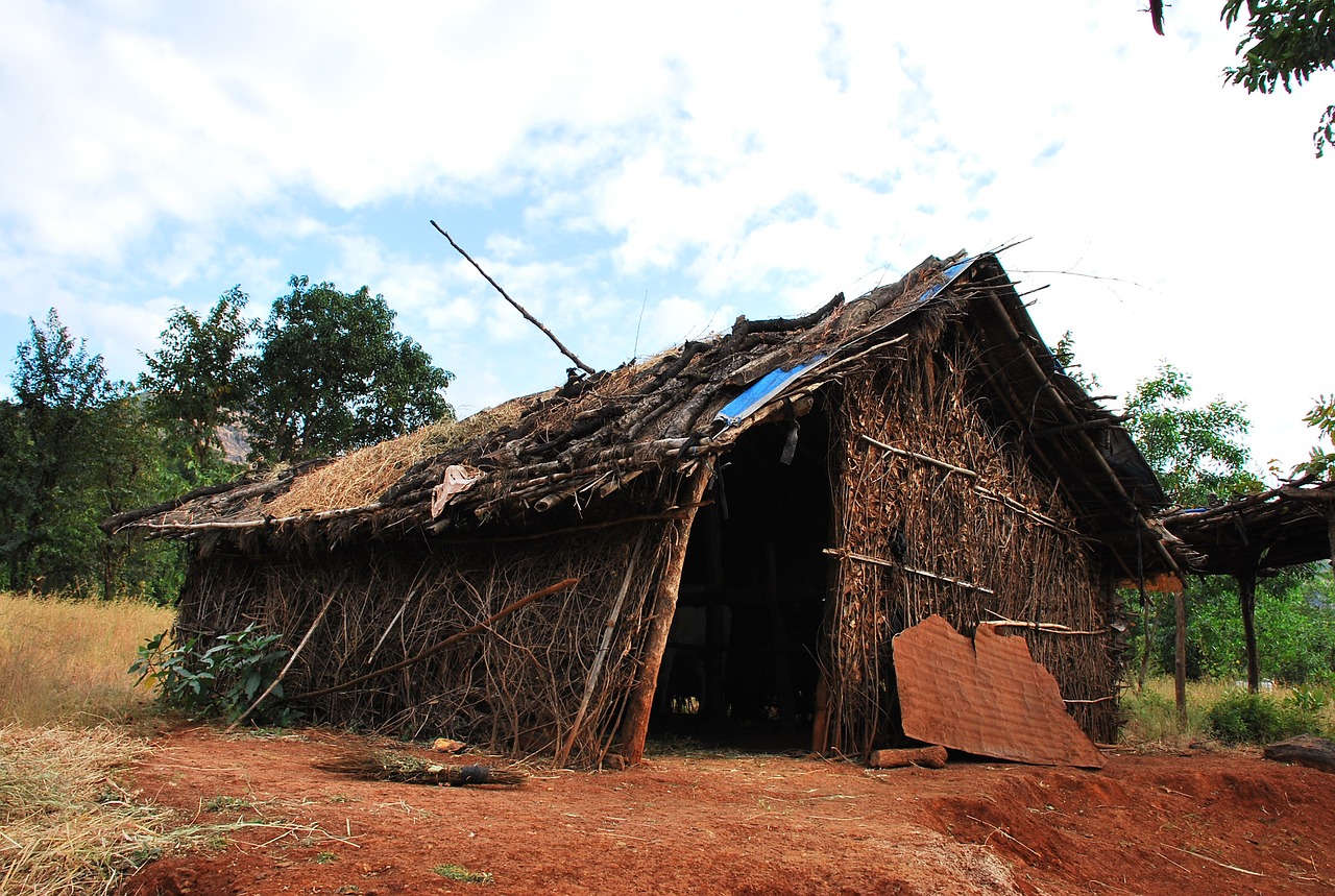 hut hutment poor free photo