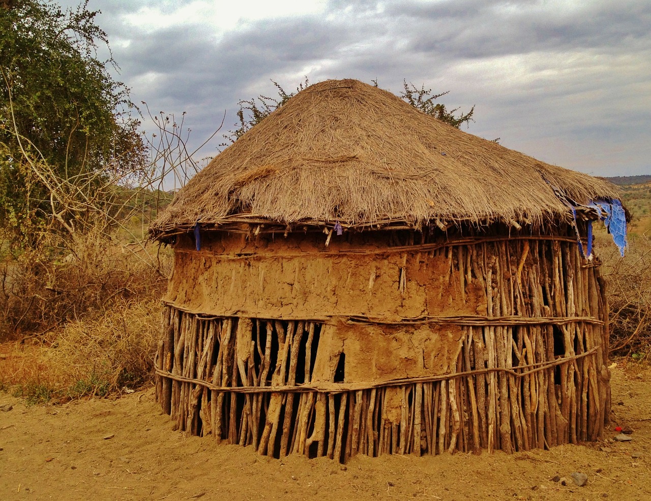 hut dwelling africa free photo